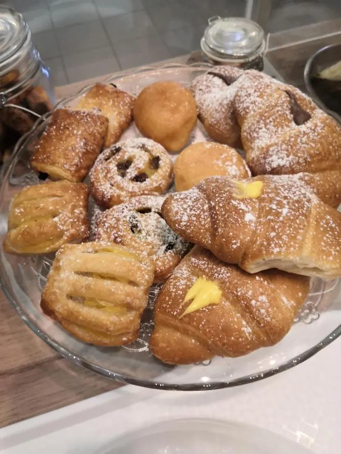Hotel Iride Suite & Breakfast- Ideale Per Famiglie E Coppie Riccione 2*,  Italy