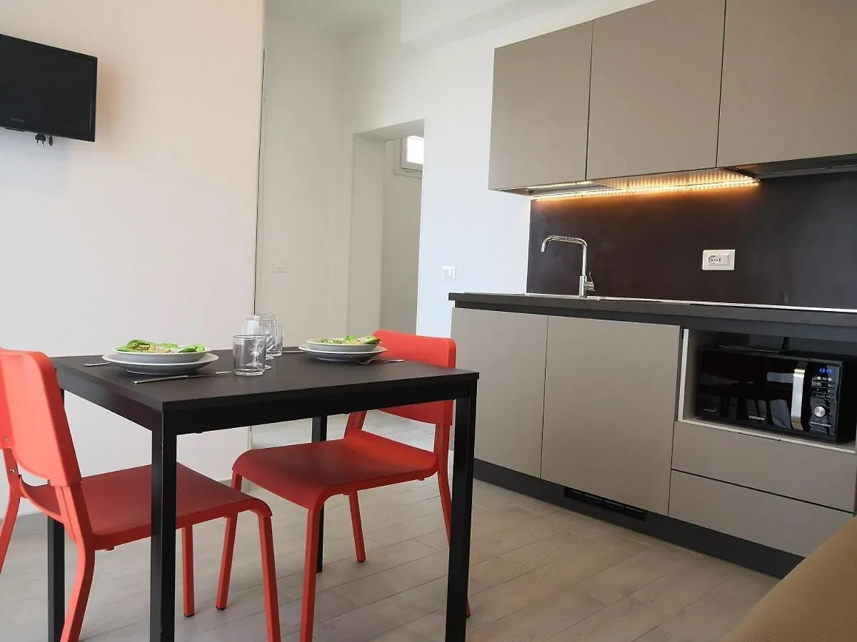 Hotel Iride Suite & Breakfast- Ideale Per Famiglie E Coppie Riccione 2*,  Italy