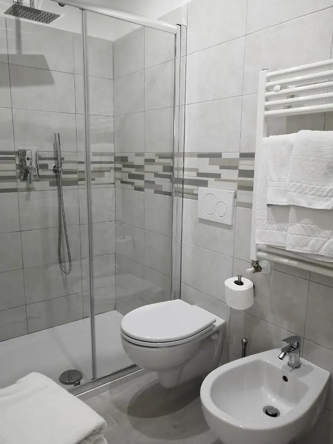 Hotel Iride Suite & Breakfast- Ideale Per Famiglie E Coppie Riccione