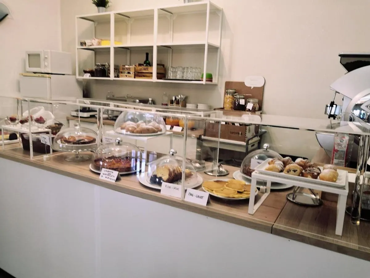 Hotel Iride Suite & Breakfast- Ideale Per Famiglie E Coppie Riccione