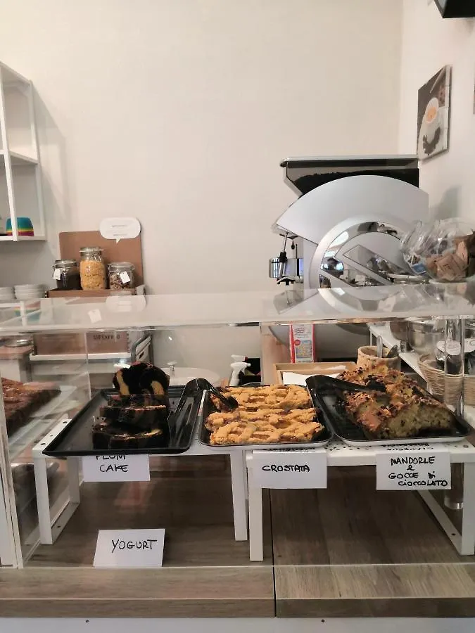 Hotel Iride Suite & Breakfast- Ideale Per Famiglie E Coppie Riccione 2*,