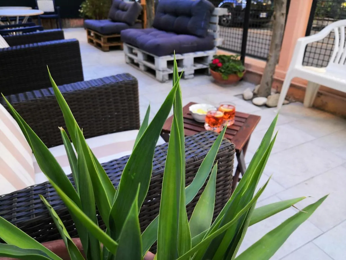 **  Hotel Iride Suite & Breakfast- Ideale Per Famiglie E Coppie Riccione Italy