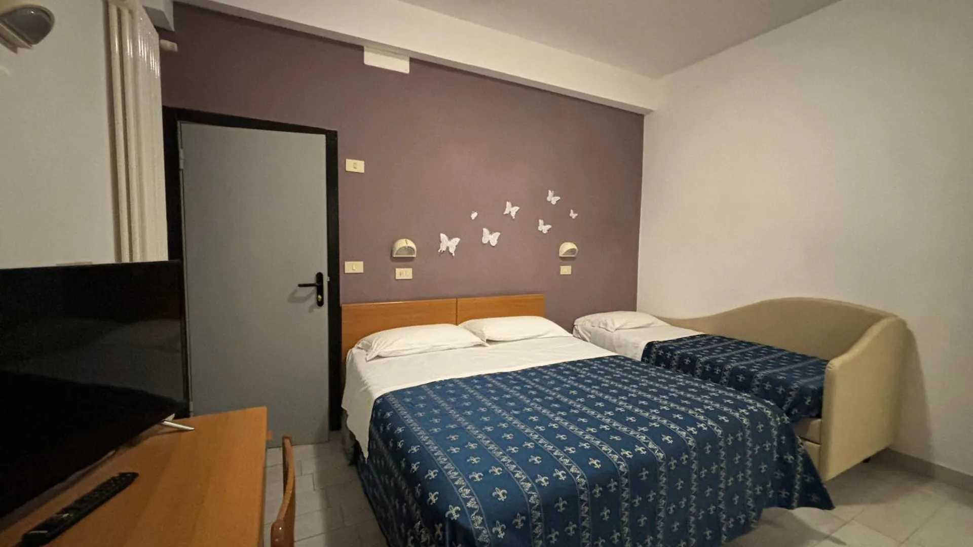 Hotel Iride Suite & Breakfast- Ideale Per Famiglie E Coppie Riccione